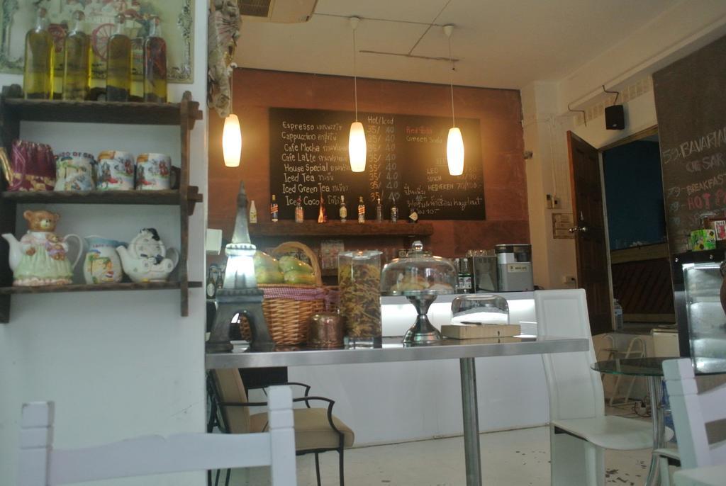 Oriental Smile Hotel Bangkok Bagian luar foto